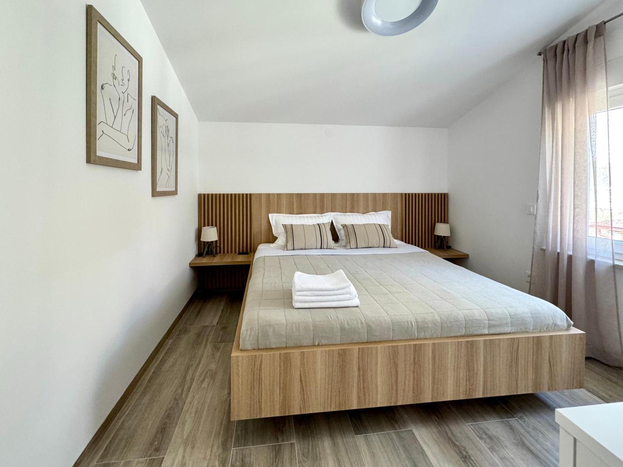 Apartments S&V Maslenica Eksteriør billede