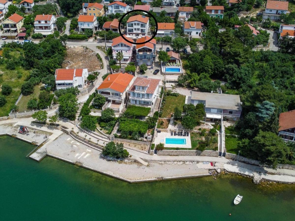 Apartments S&V Maslenica Eksteriør billede